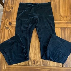 Lulu lemon bellbottom leggings - 8,So comfortable